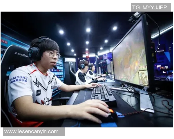 和平精英赛场上的奋斗与荣耀：JDG战队成长历程全景回顾